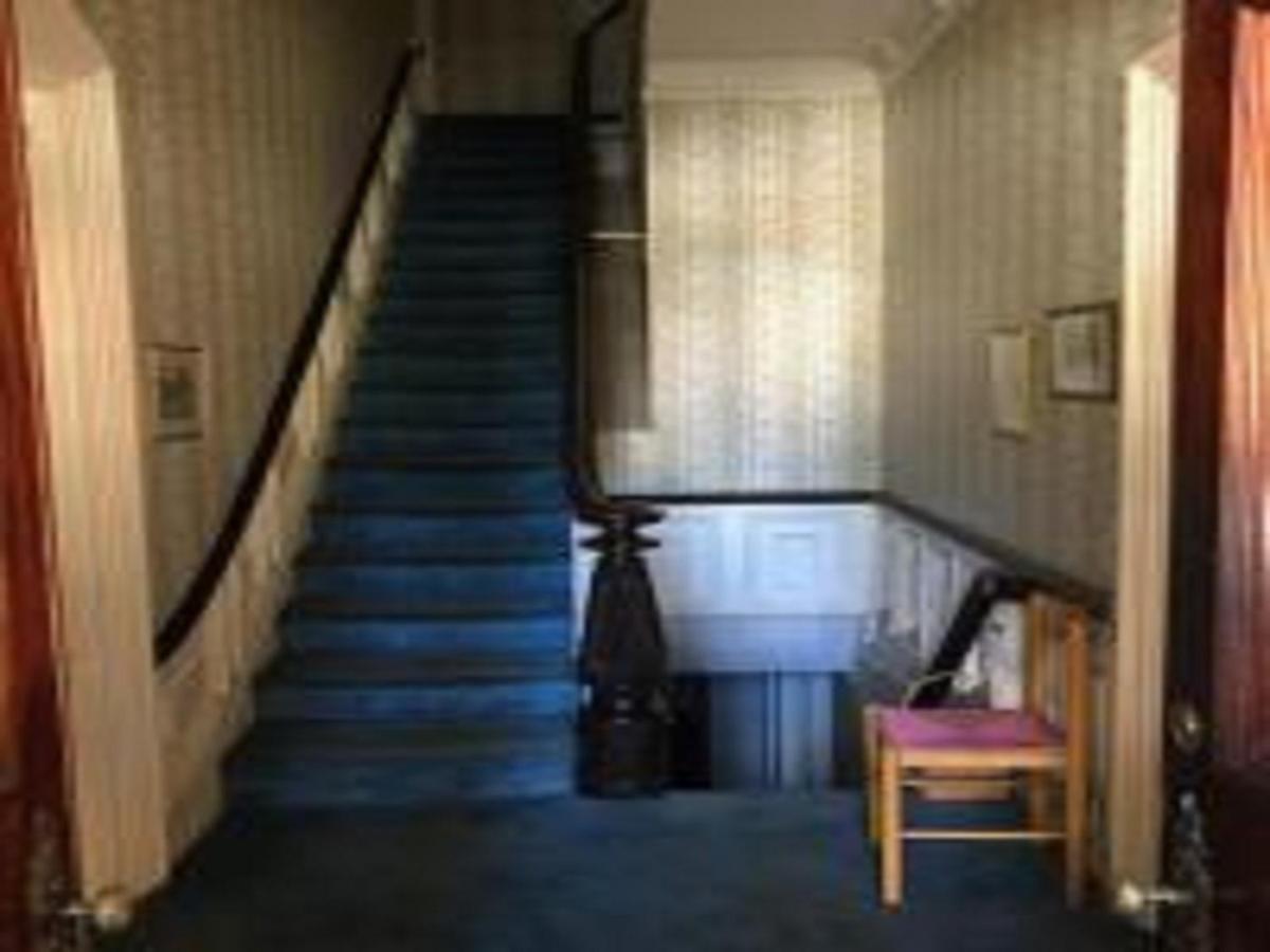 Mini Mansion Hotel Affordable Stays Plainfield Nj Near Public Transportation Exterior photo
